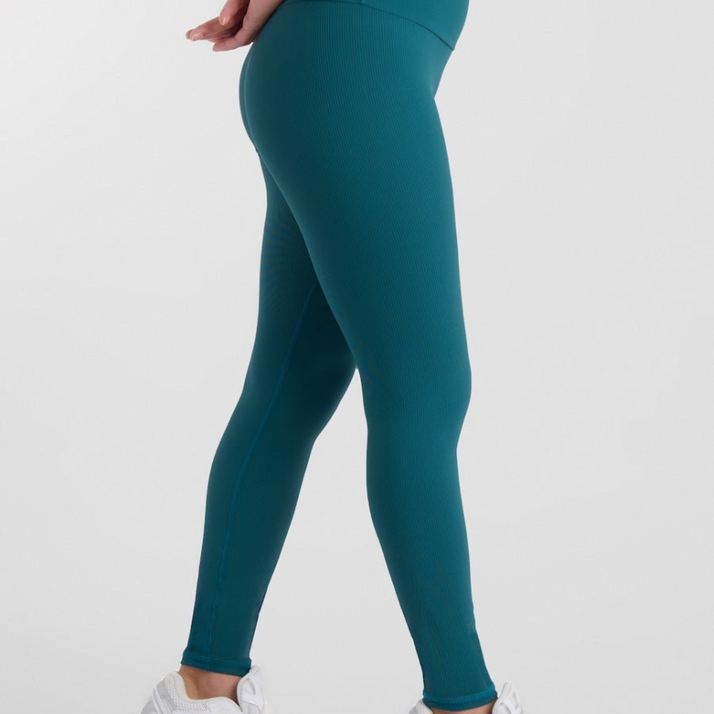 *Made In CANADA* Ultra High Wasit Sustainable Oraki Leggings